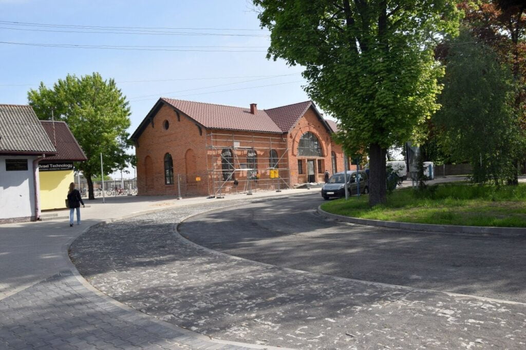 Trwa przebudowa dworca w Zduńskiej Woli. Planowane zakończenie prac w grudniu br.