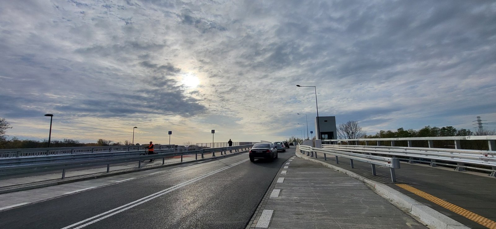 Warszawa: Wiadukt na ul. Chełmżyńskiej oddany do użytku