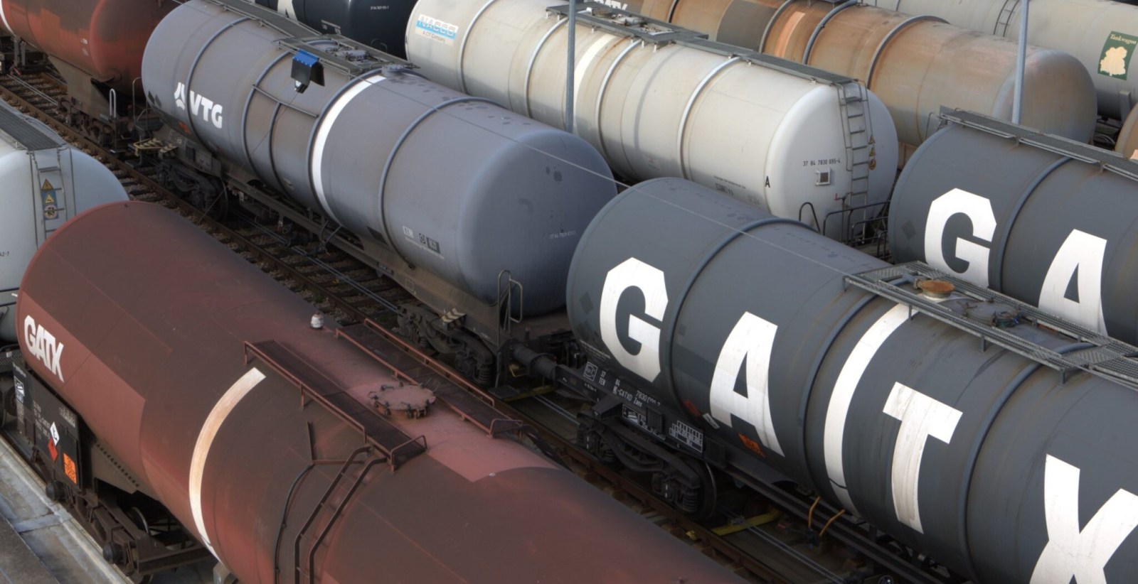 44 cysterny kolejowe zasiliły flotę PERN