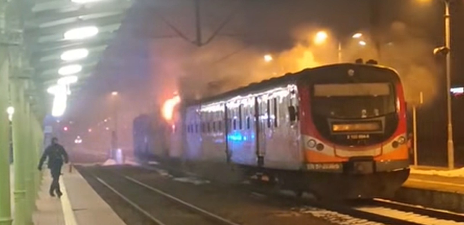 W Nowym Sączu palił się wagon POLREGIO [WIDEO]