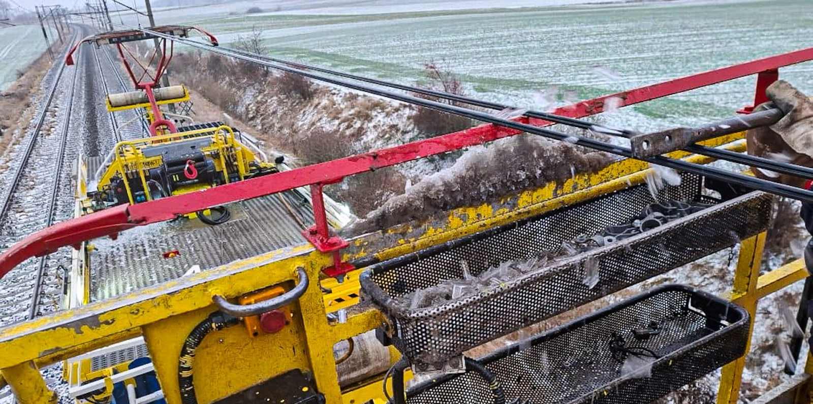 Kolejny dzień utrudnień na kolei w Zachodniopomorskiem. Sytuacja stopniowo ulega poprawie