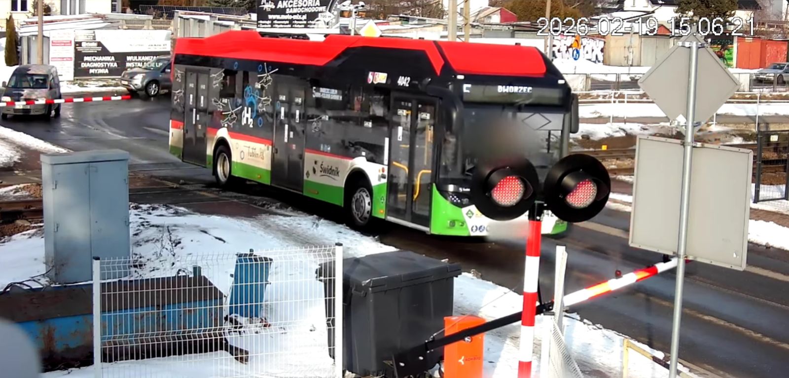 Świdnik: Autobus kontra czerwone światło. Sekundy, które mogły kosztować życie