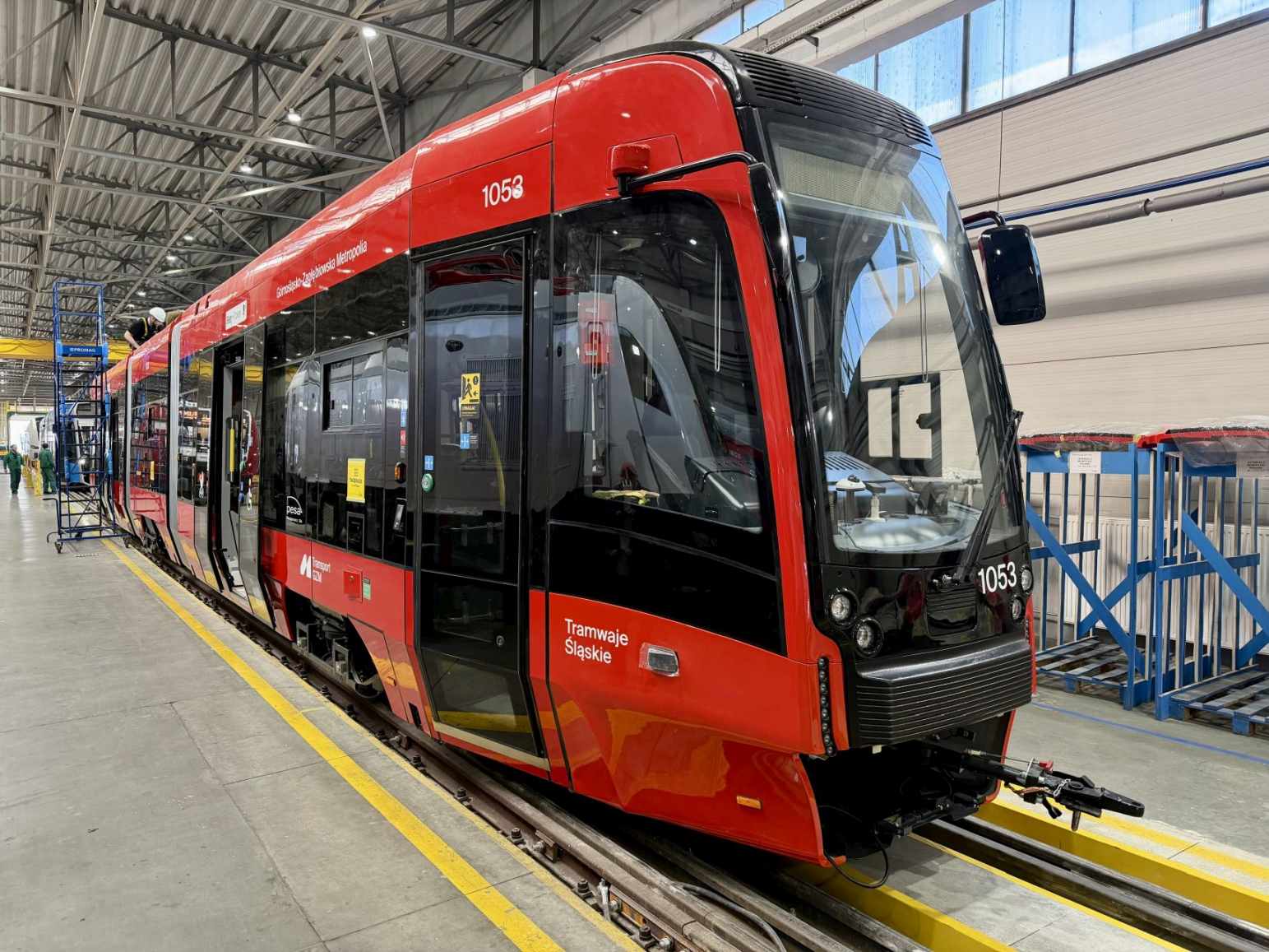 Pierwszy TWIST już w Katowicach – PESA rozpoczęła dostawy dla Tramwajów Śląskich