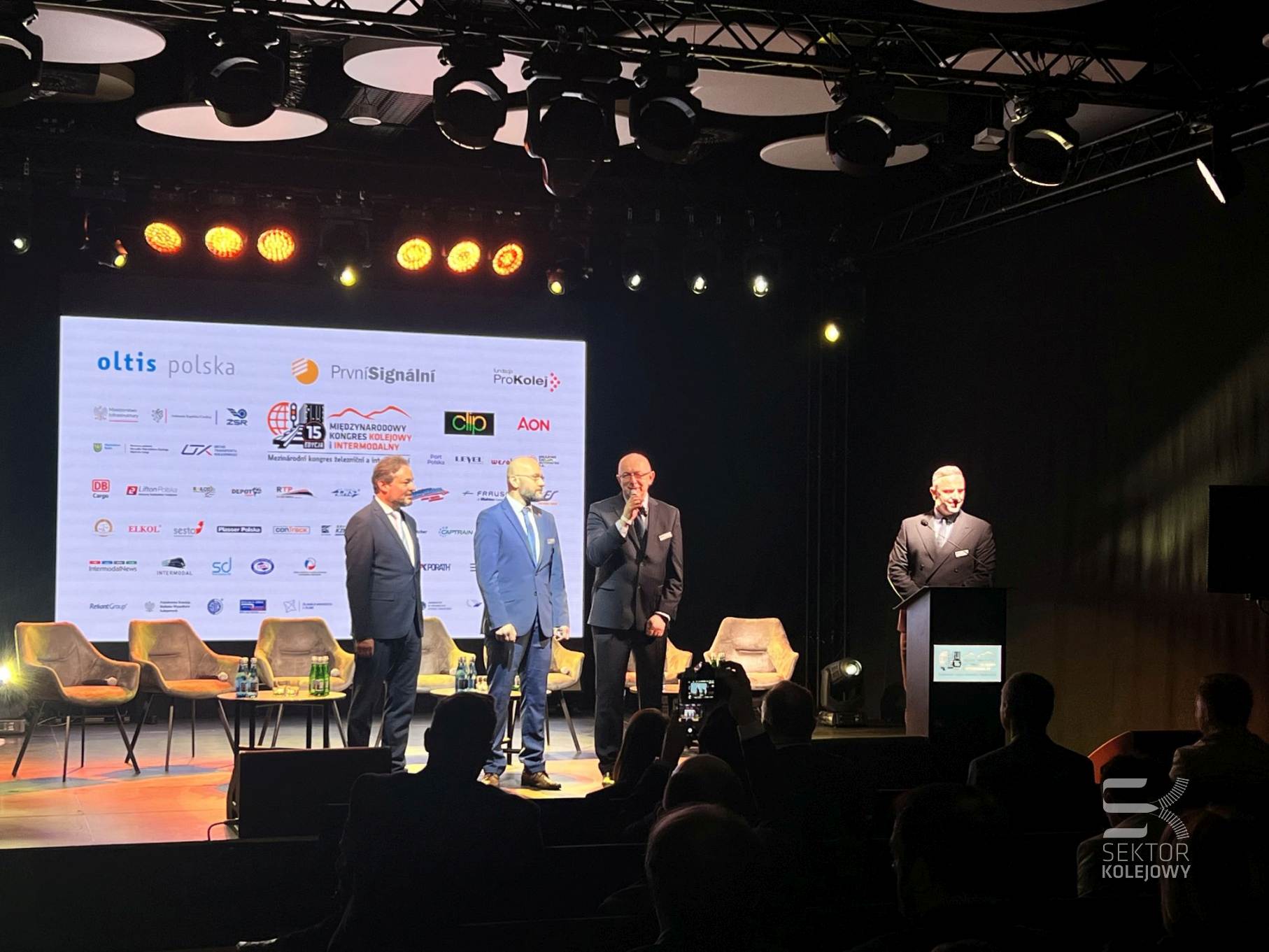 Wisła: Rozpoczął się 15. Międzynarodowy Kongres Kolejowy i Intermodalny – eksperci wyznaczają kierunki rozwoju kolei