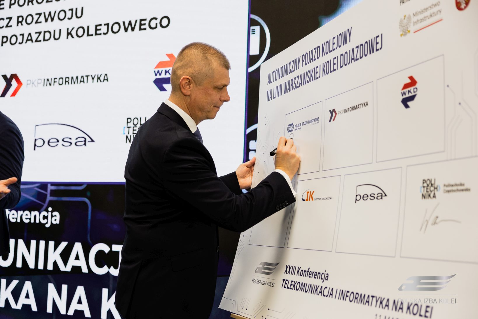 Czy na polskie tory wyjedzie autonomiczny pociąg? Siedmiu partnerów podpisało porozumienie