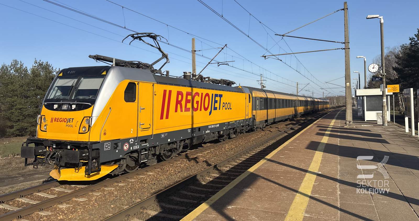 UTK: RegioJet naruszył prawa pasażerów, odwołując grudniowe połączenia