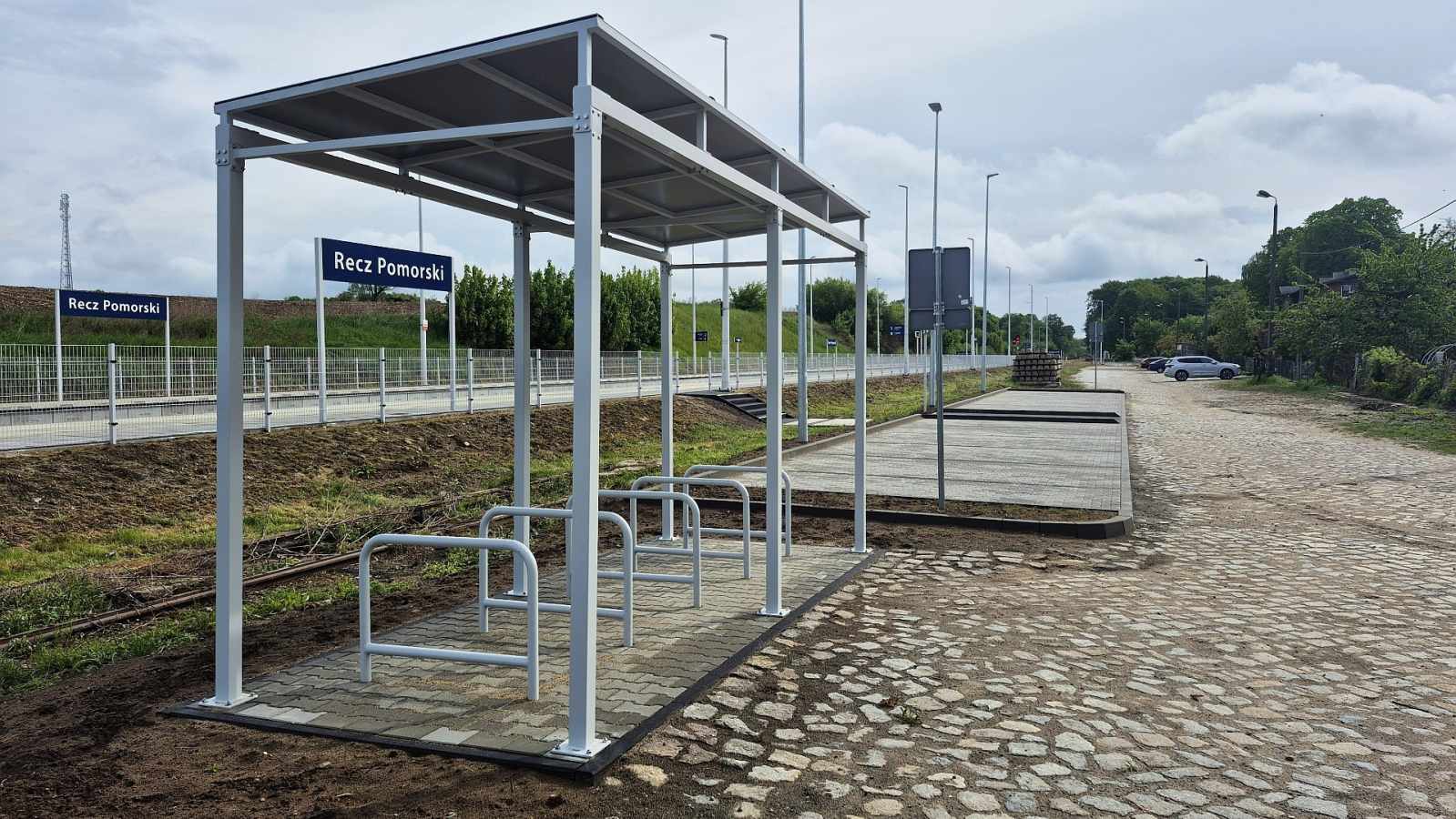 Podróżni korzystają z nowych parkingów w Kołobrzegu i Reczu
