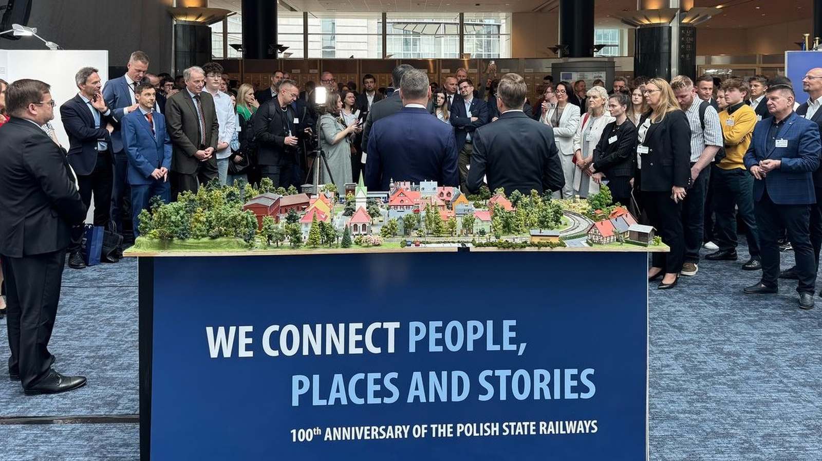 Belgia: Jubileuszowa wystawa PKP w Parlamencie Europejskim