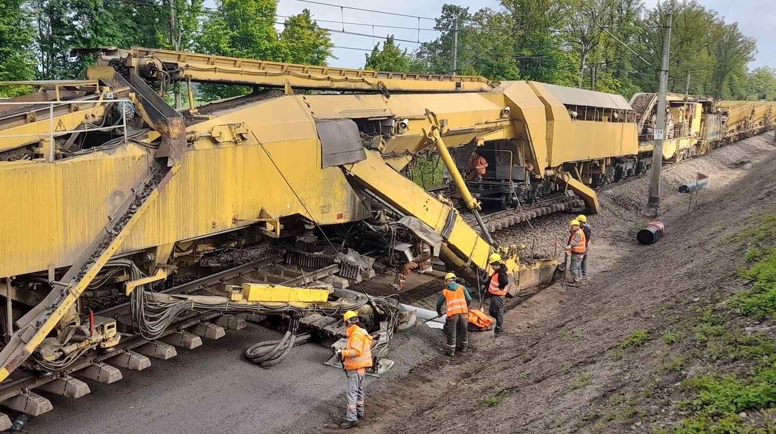 Podkłady i szyny ponownie na torach – PLK rozszerza praktykę wykorzystania materiałów staroużytecznych