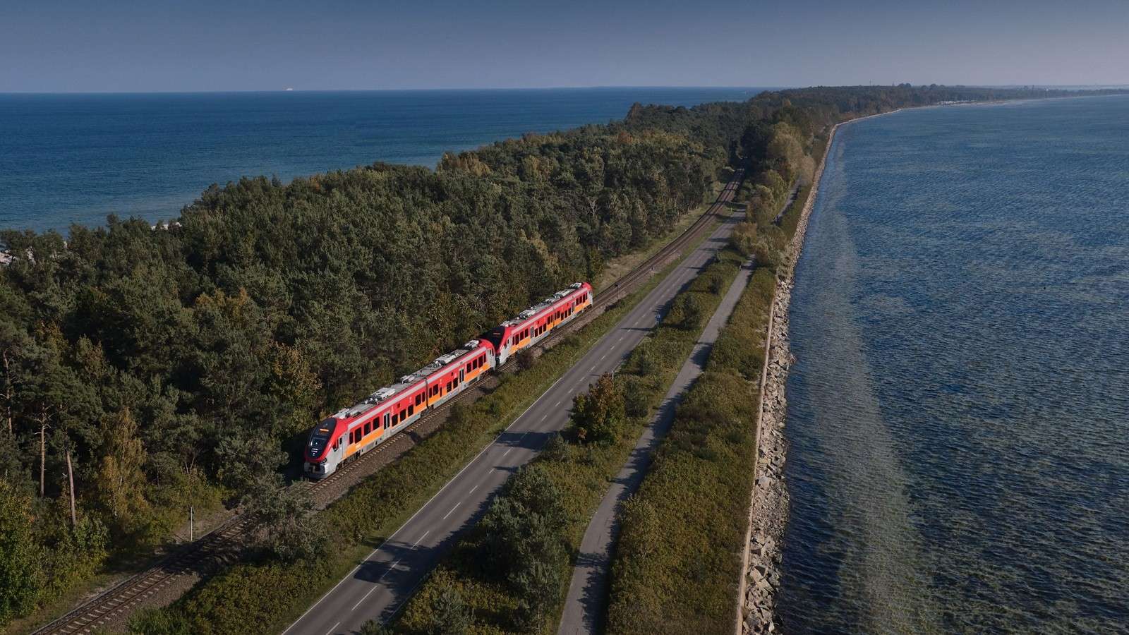 Ponad 17 milionów pasażerów skorzystało w te wakacje z oferty POLREGIO